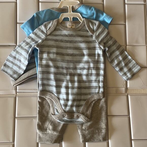 Boys Layette 6 mth LS, SS shirt, pants and hat cuddle bear HUG ME - Picture 4 of 6